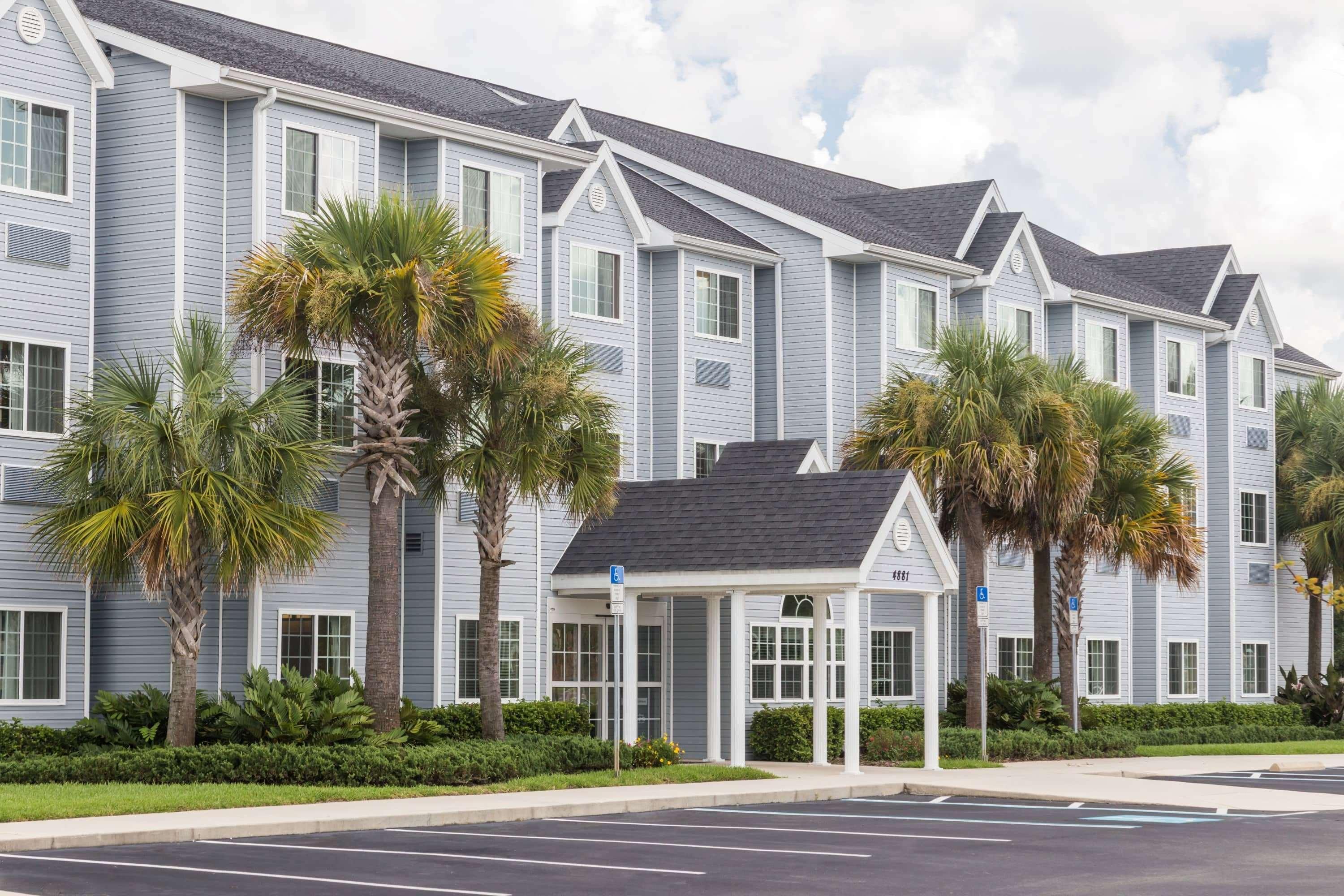 Microtel Inn & Suites By Wyndham Spring Hill/Weeki Wachee Exterior photo